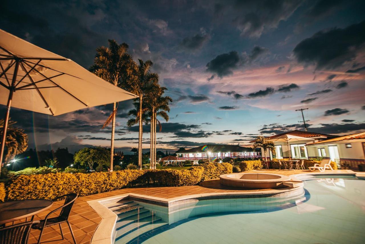 Hotel Arrayanes Del Quindio Montenegro Esterno foto
