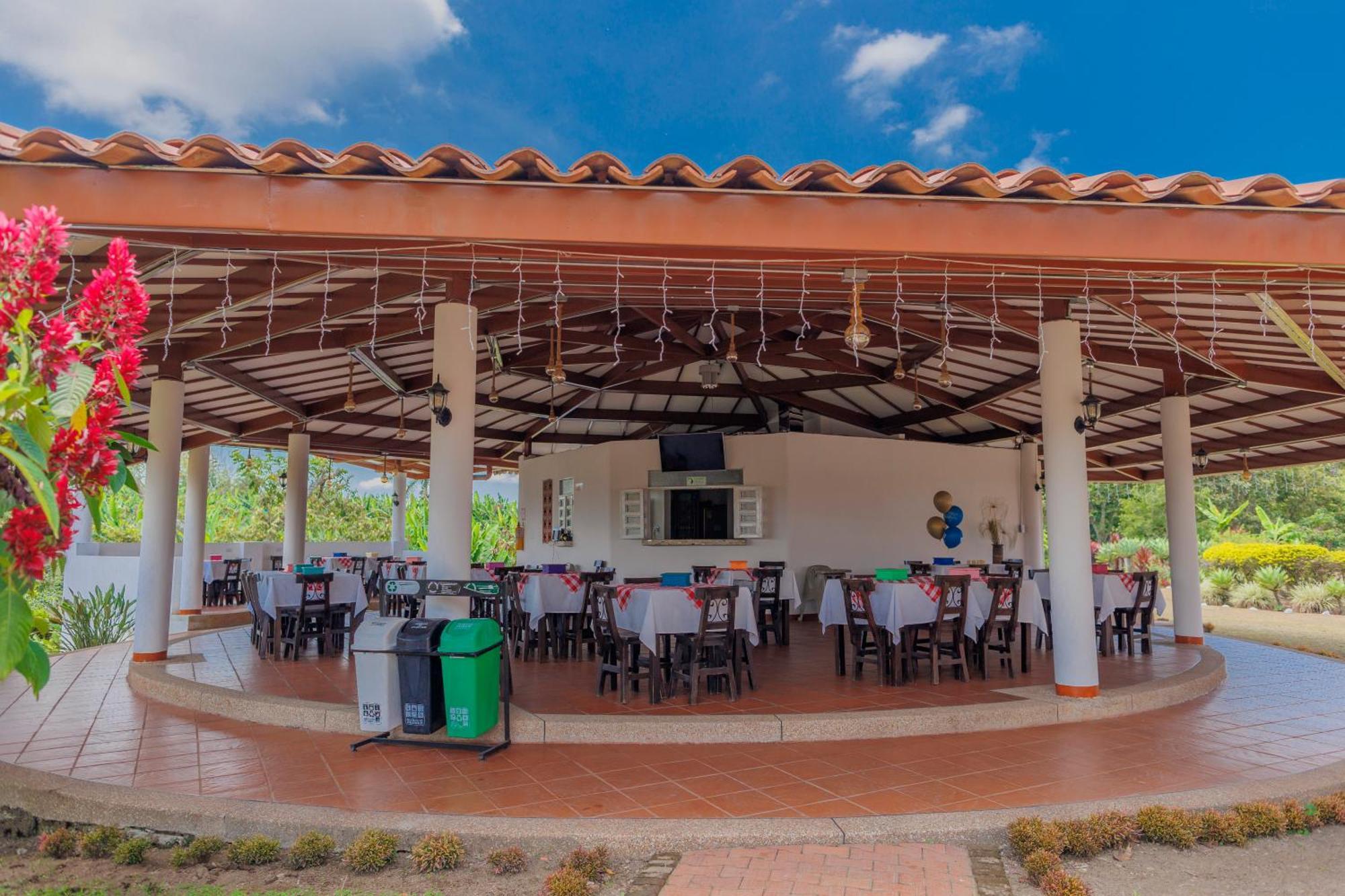 Hotel Arrayanes Del Quindio Montenegro Esterno foto