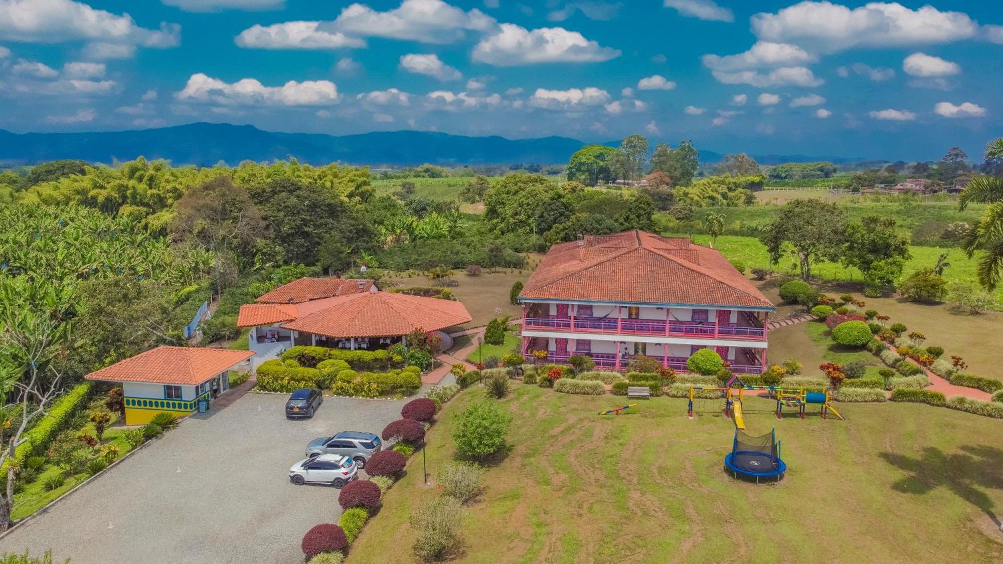 Hotel Arrayanes Del Quindio Montenegro Esterno foto