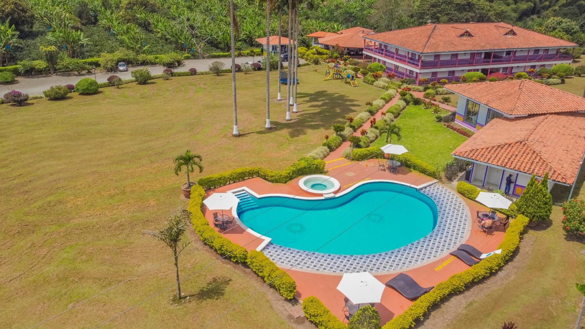 Hotel Arrayanes Del Quindio Montenegro Esterno foto